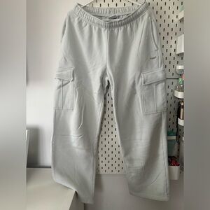 Aritzia Cozy Fleece Mega Cargo Sweatpant